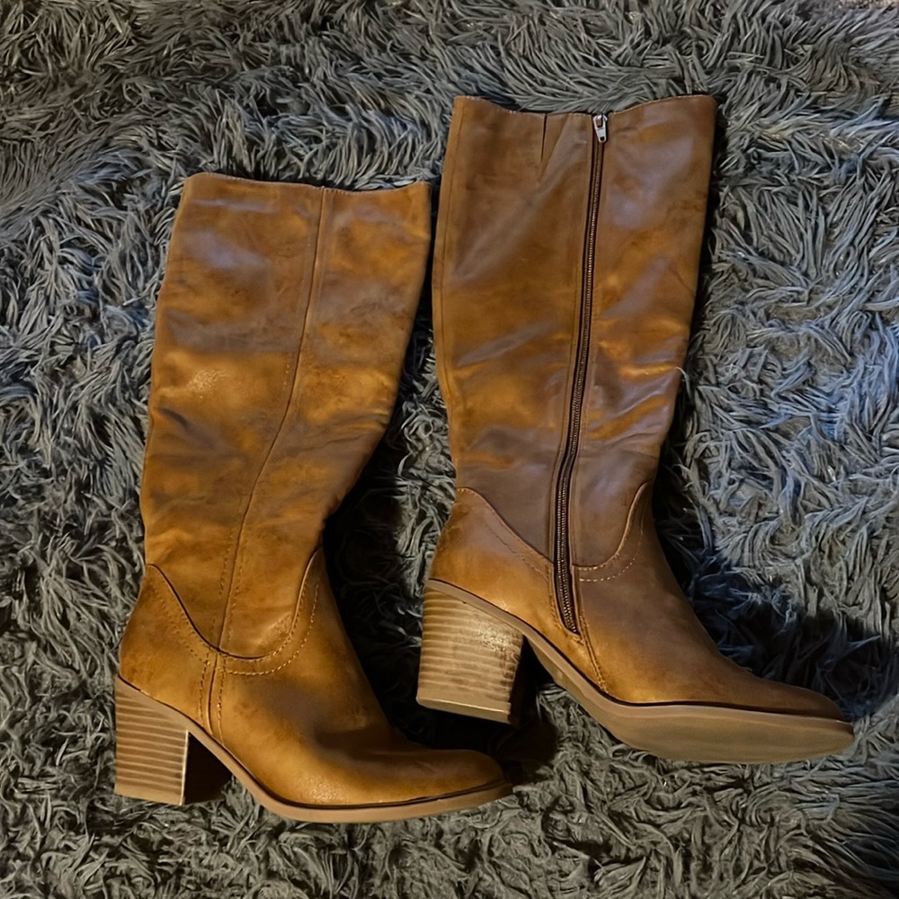 UNDR8TED Heeled Boots